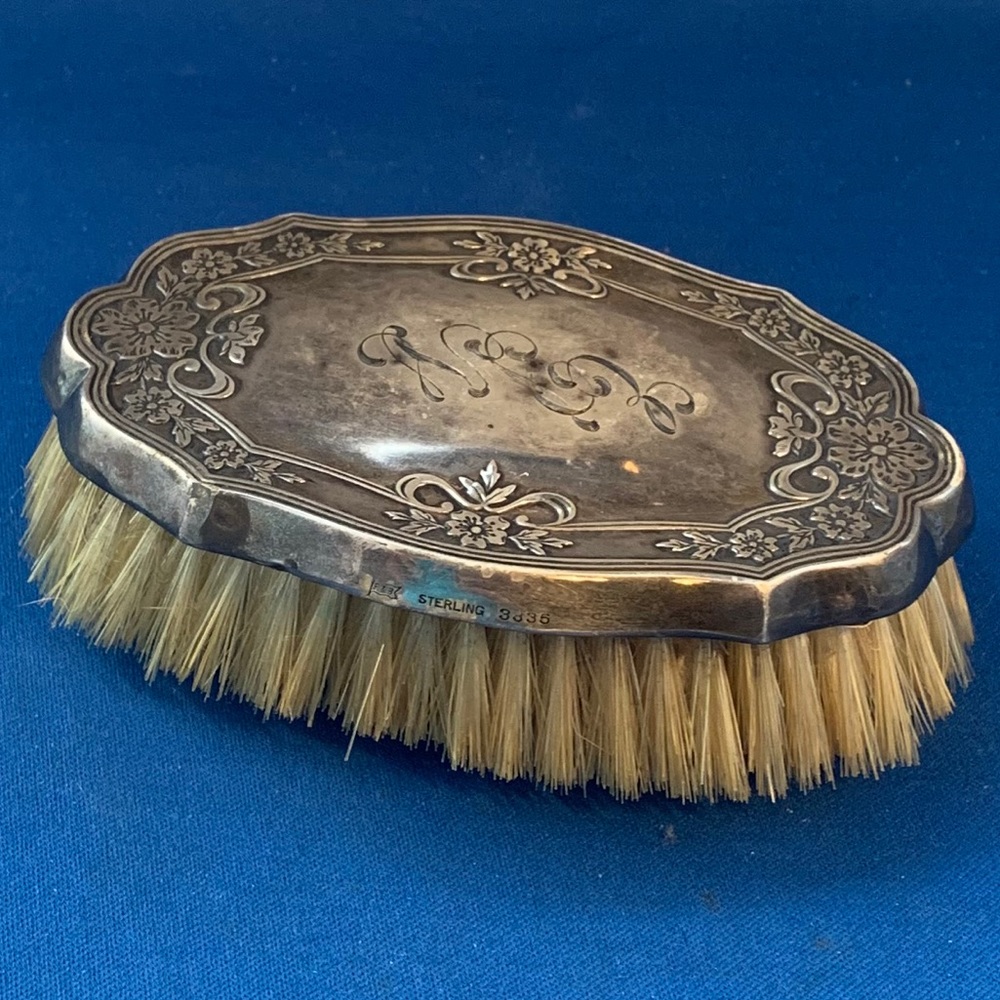 vintage Antique? F.B. sterlig silver brush #3835.
